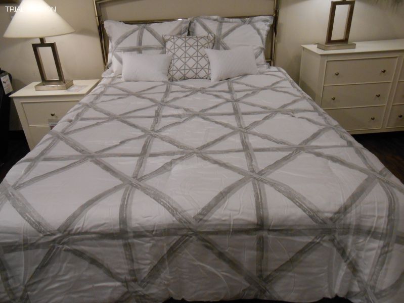 Milly Queen Bed Set